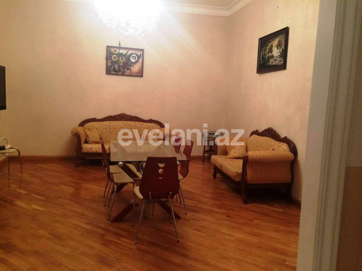 Satılır, köhnə tikili, 4 otaqlı, 143 m², 28 may m.