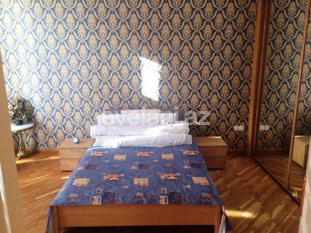 Satılır, köhnə tikili, 4 otaqlı, 143 m², 28 may m.