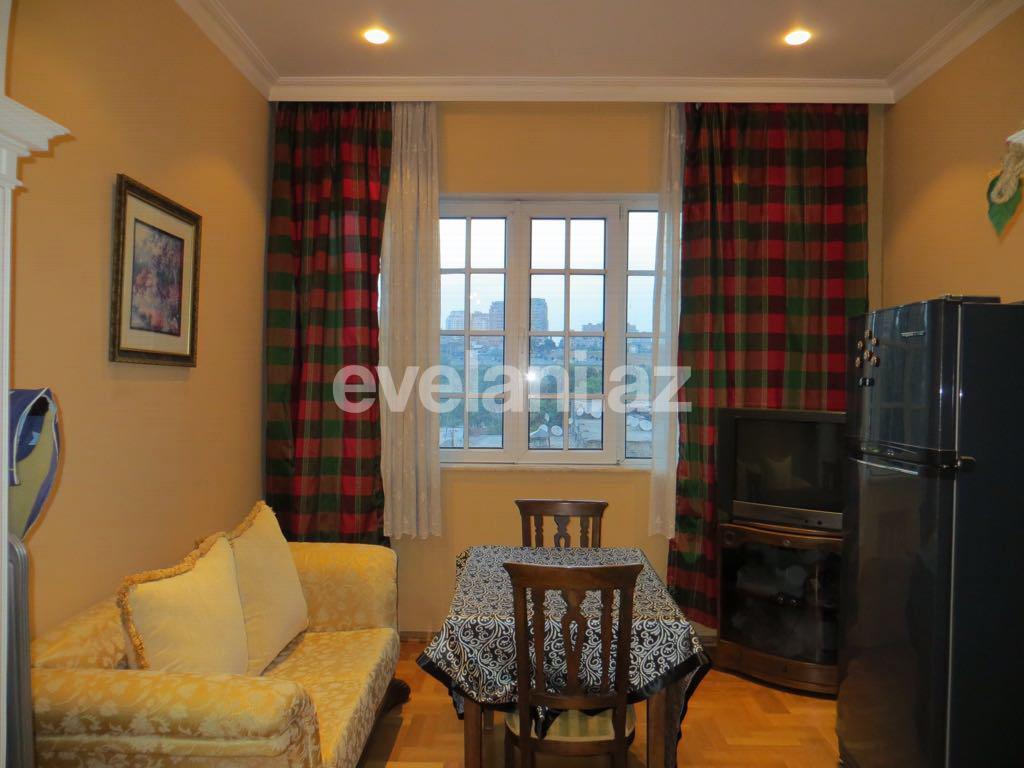 Satılır, köhnə tikili, 5 otaqlı, 120 m², 28 may m.