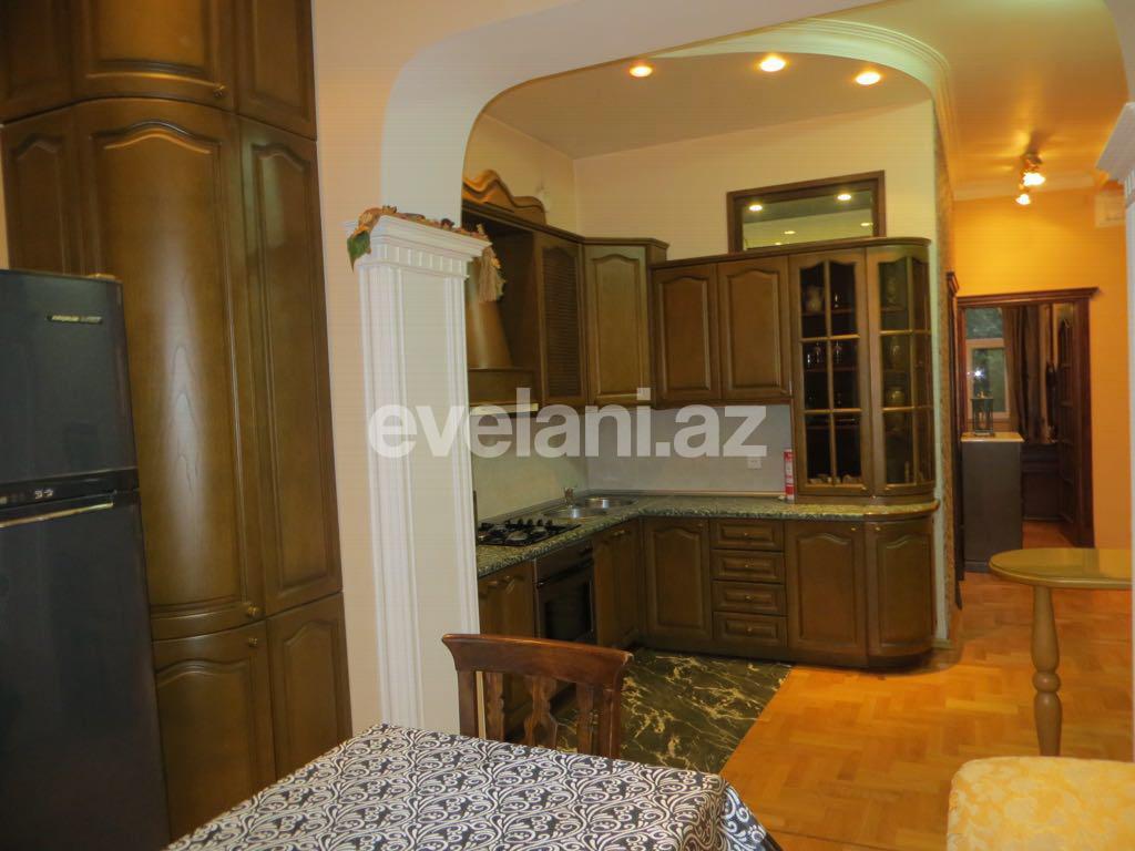 Satılır, köhnə tikili, 5 otaqlı, 120 m², 28 may m.