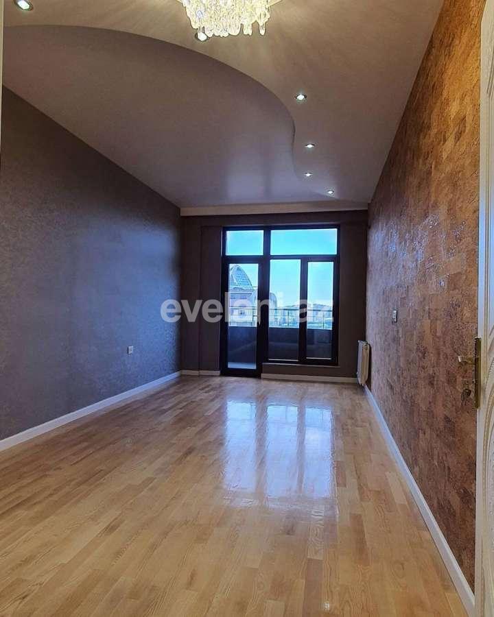 Satılır, yeni tikili, 5 otaqlı, 226 m², Şah İsmayıl Xətai m.