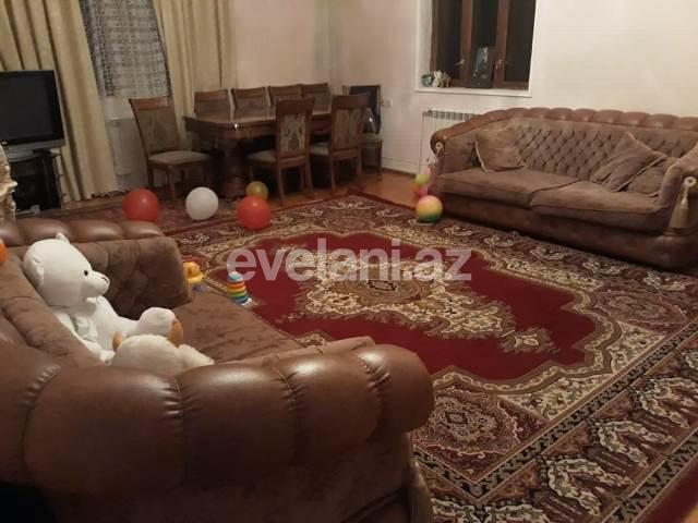 Satılır, həyət evi / bağ, 6 otaqlı, 220 m², Qaraçuxur q.