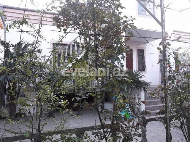 Satılır, həyət evi / bağ, 6 otaqlı, 220 m², Qaraçuxur q.