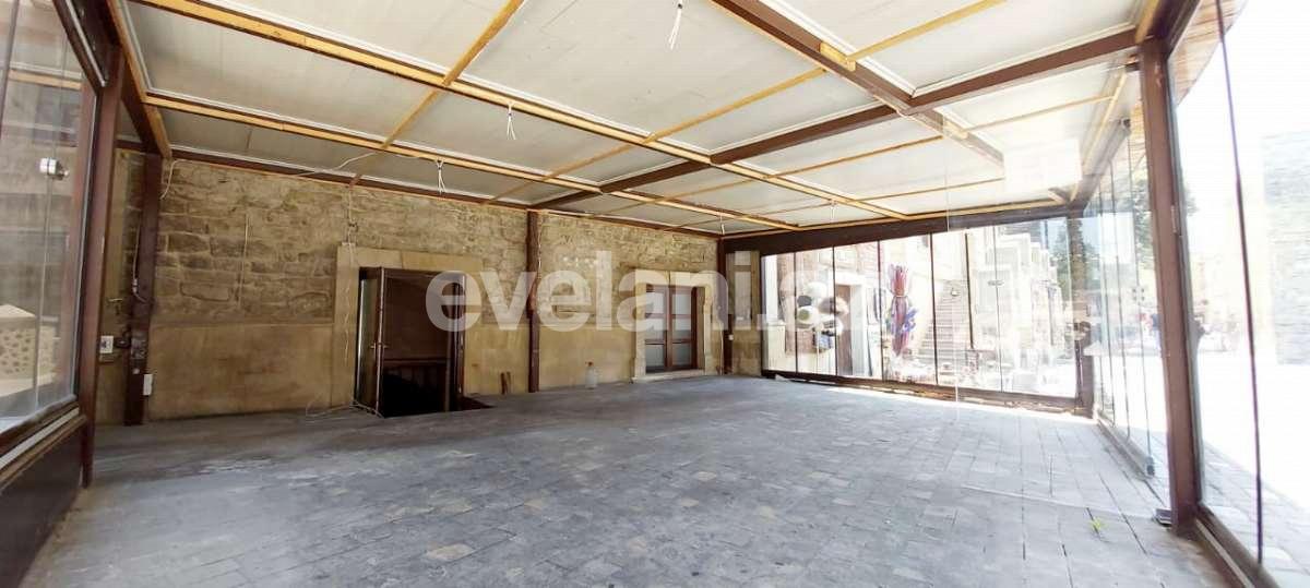 Kirayə verilir, obyekt, 200 m², İçəri Şəhər m.