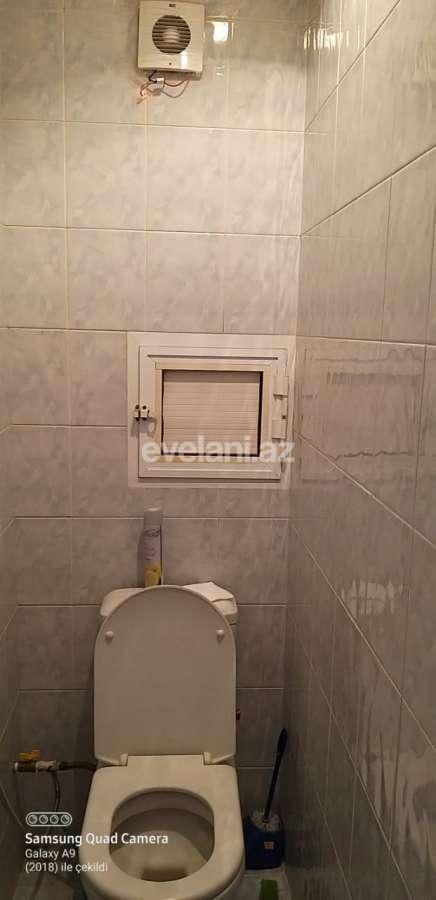 Sale, old building, 3 room, 84 m², Inshaatchilar m.