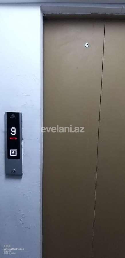 Sale, old building, 3 room, 84 m², Inshaatchilar m.