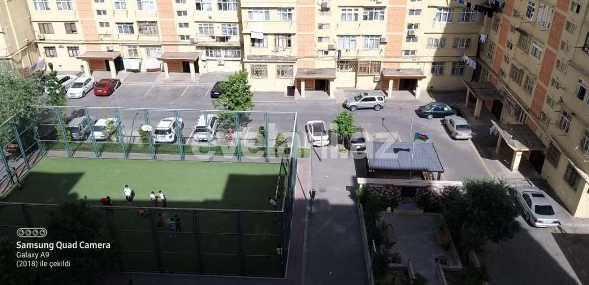 Sale, old building, 3 room, 84 m², Inshaatchilar m.