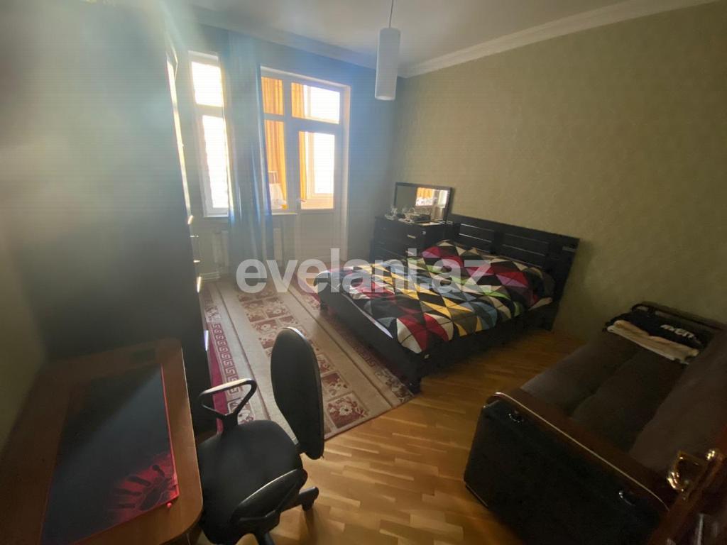 Satılır, yeni tikili, 4 otaqlı, 160 m², 28 may m.