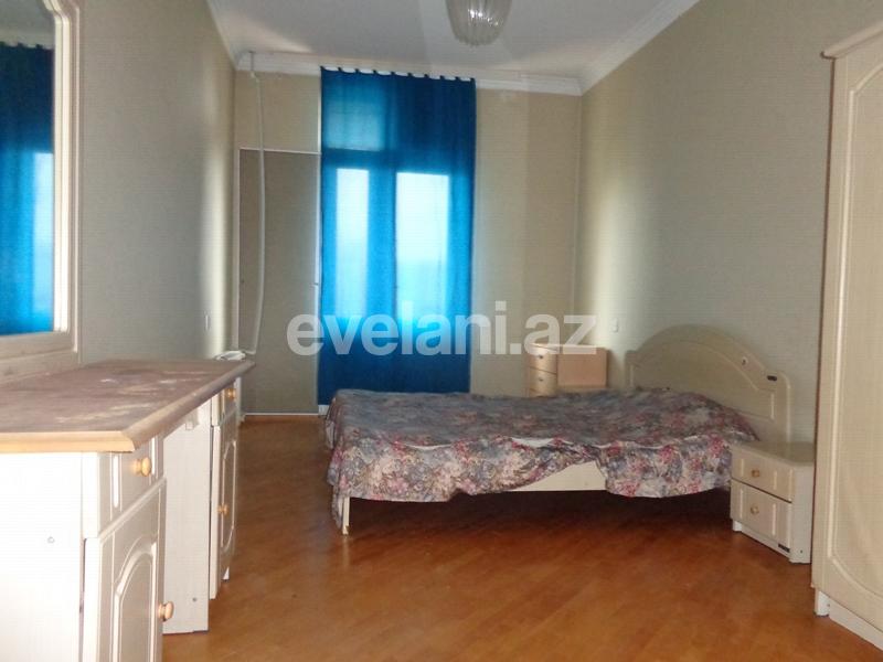 Satılır, köhnə tikili, 4 otaqlı, 100 m², Elmlər Akademiyası m.