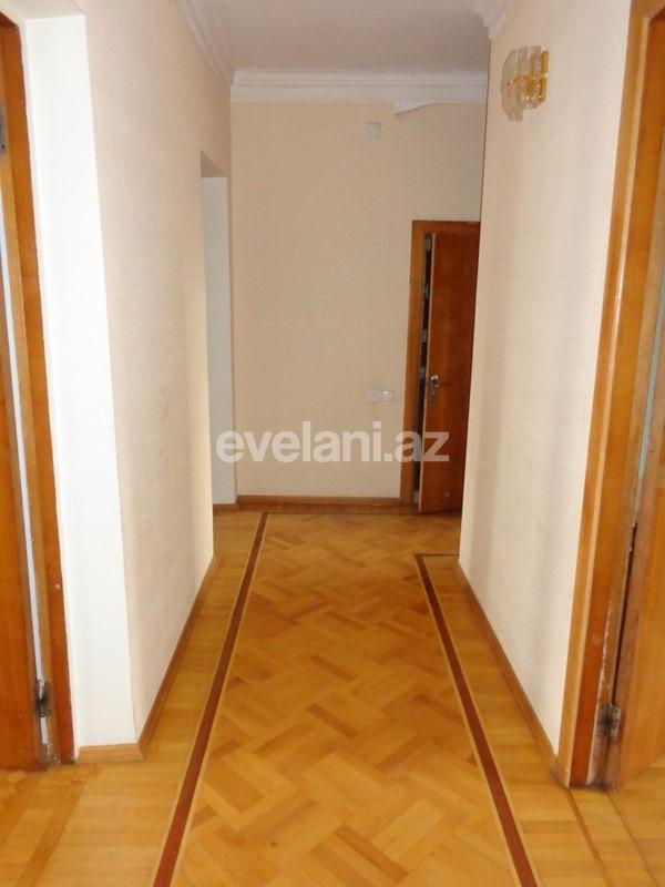 Satılır, köhnə tikili, 4 otaqlı, 100 m², Elmlər Akademiyası m.