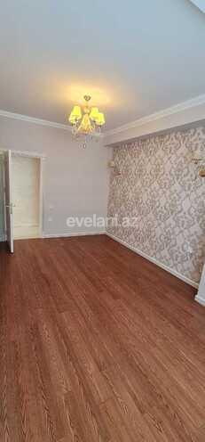 Satılır, yeni tikili, 3 otaqlı, 107 m², 8-ci mikrorayon q.