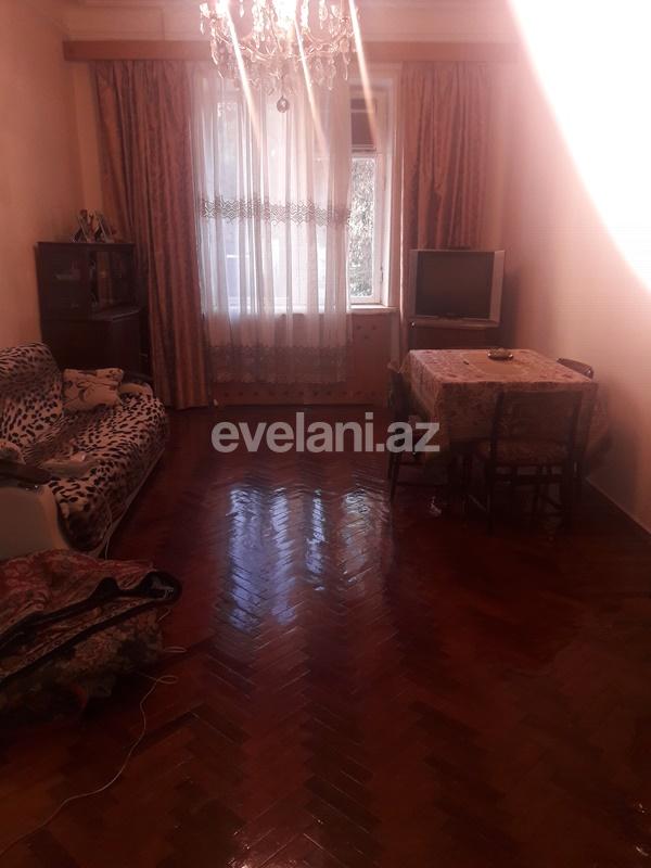 Satılır, köhnə tikili, 3 otaqlı, 85 m², Elmlər Akademiyası m.