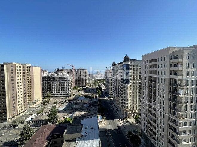 Продаётся, новостройка, 4-комнаты, 205 m², 28 мая m.