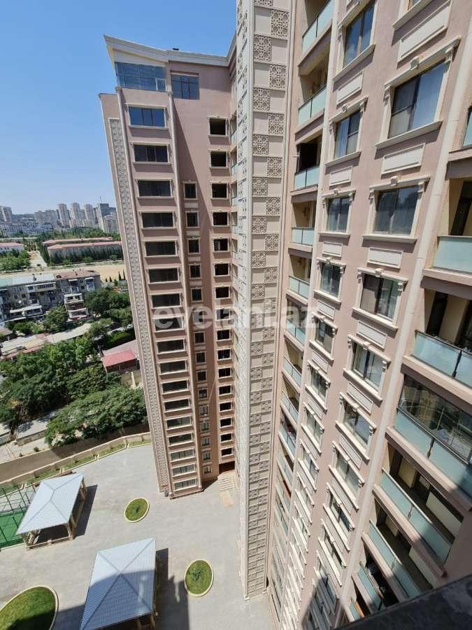 Satılır, yeni tikili, 3 otaqlı, 156 m², Elmlər Akademiyası m.