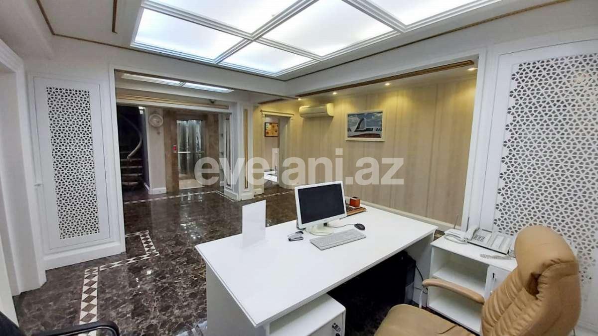 Rent, office, 11 room, 640 m², Ganjlik m.
