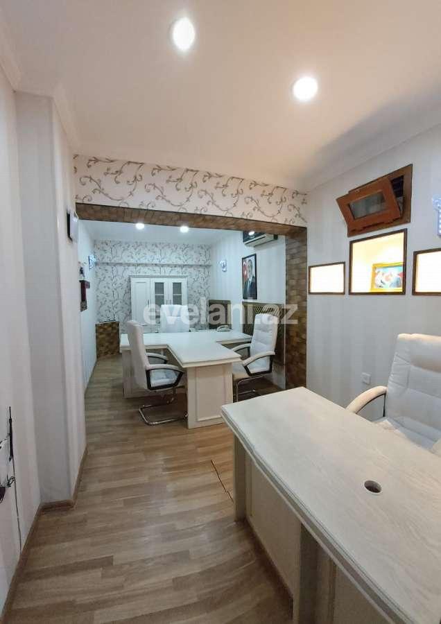 Rent, office, 11 room, 640 m², Ganjlik m.