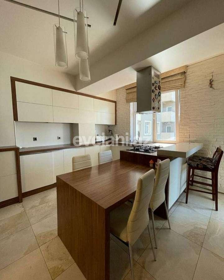 Satılır, yeni tikili, 5 otaqlı, 160 m², Şah İsmayıl Xətai m.