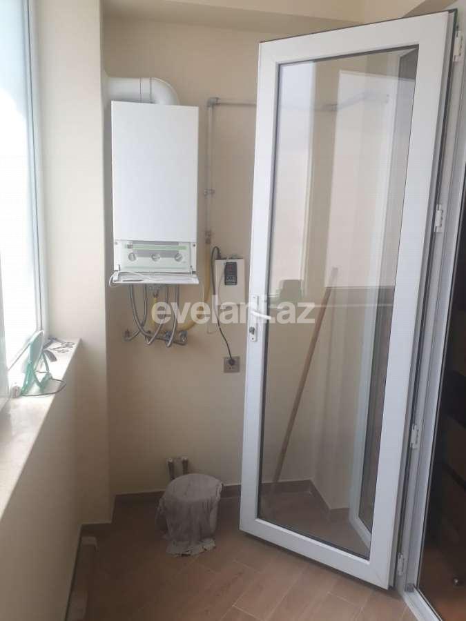 Satılır, köhnə tikili, 3 otaqlı, 105 m², Elmlər Akademiyası m.