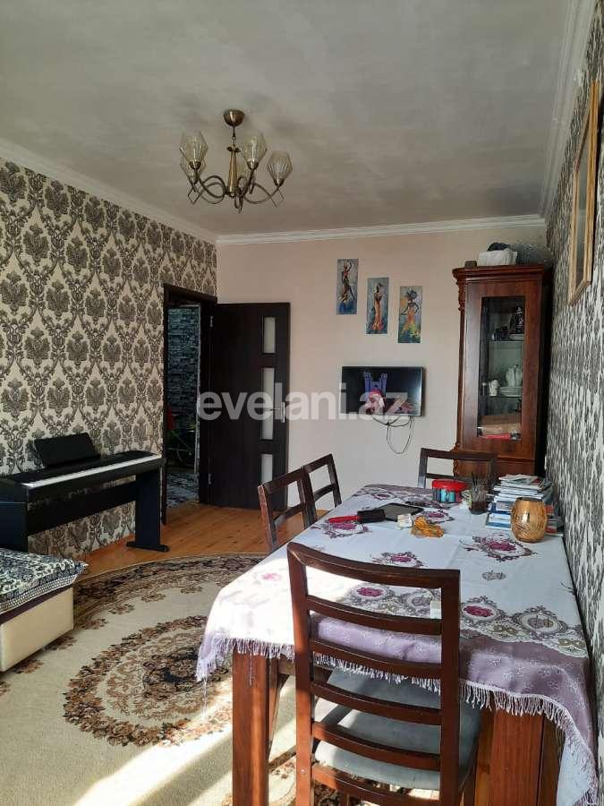Satılır, köhnə tikili, 3 otaqlı, 80 m², Xalqlar Dostluğu m.