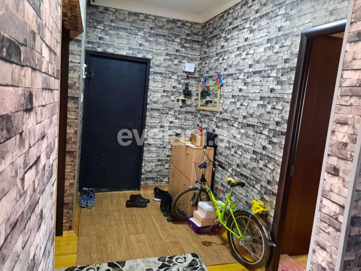 Satılır, köhnə tikili, 3 otaqlı, 80 m², Xalqlar Dostluğu m.