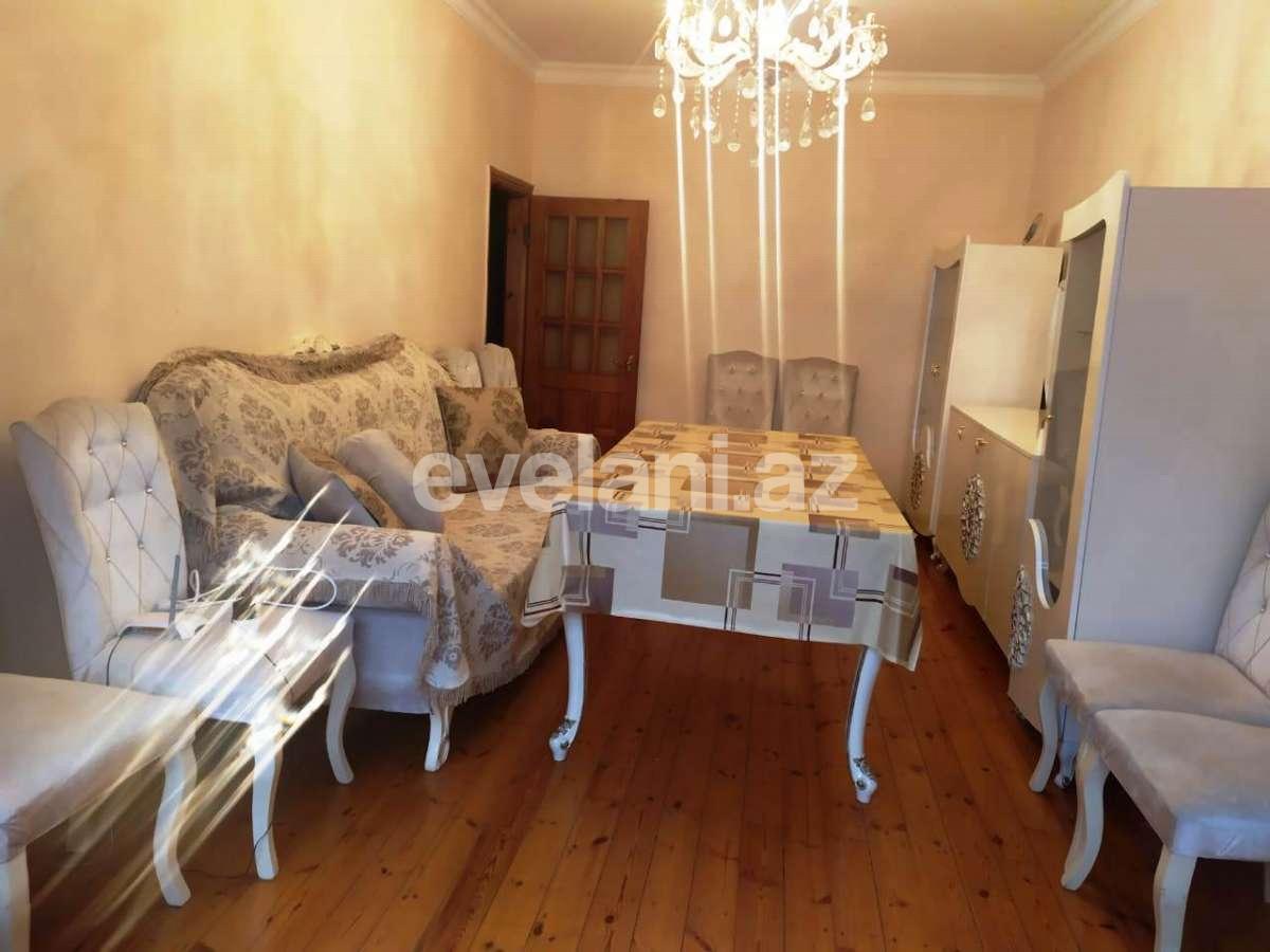 Satılır, köhnə tikili, 2 otaqlı, 60 m², Şah İsmayıl Xətai m.