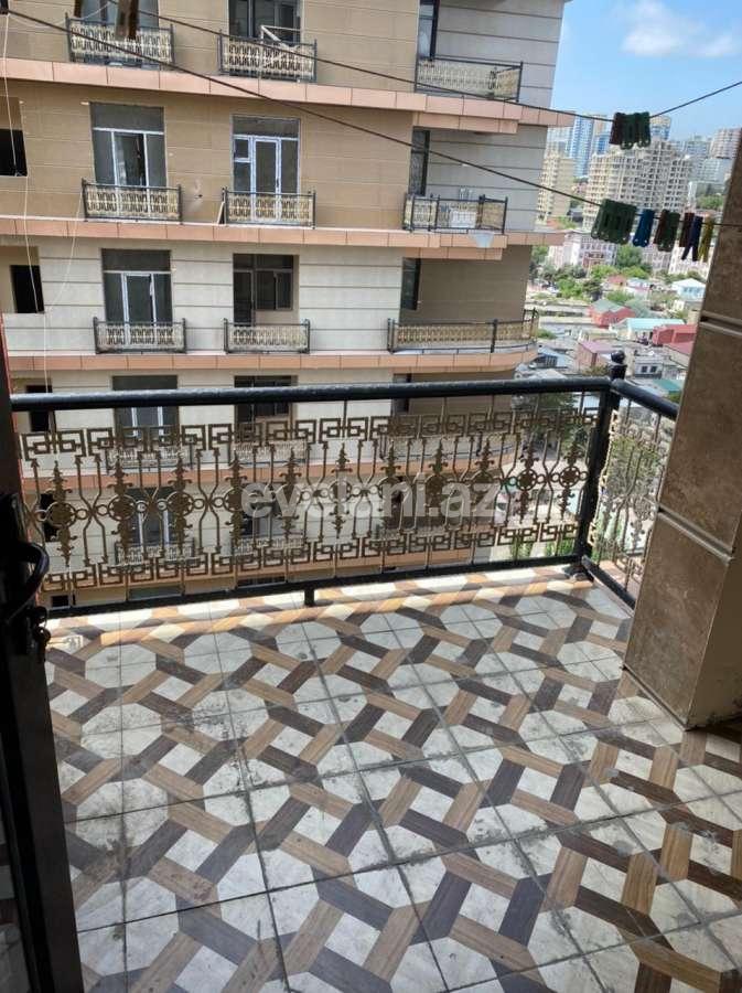 Satılır, yeni tikili, 2 otaqlı, 70 m², 4-cü mikrorayon q.