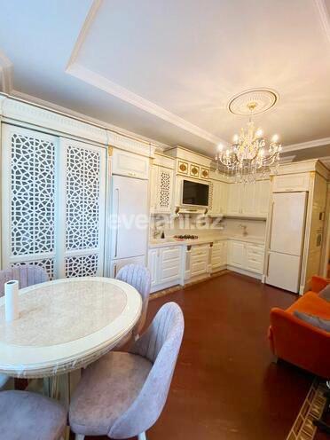 Sale, new building, 4 room, 215 m², Nasimi r.