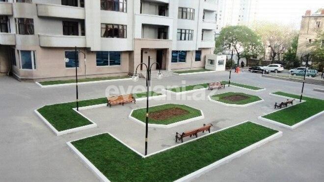 Sale, new building, 4 room, 215 m², Nasimi r.