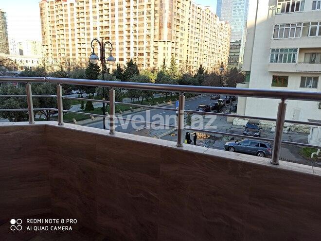 Сдаётся, новостройка, 3-комнаты, 128 m², Хатаинский r.