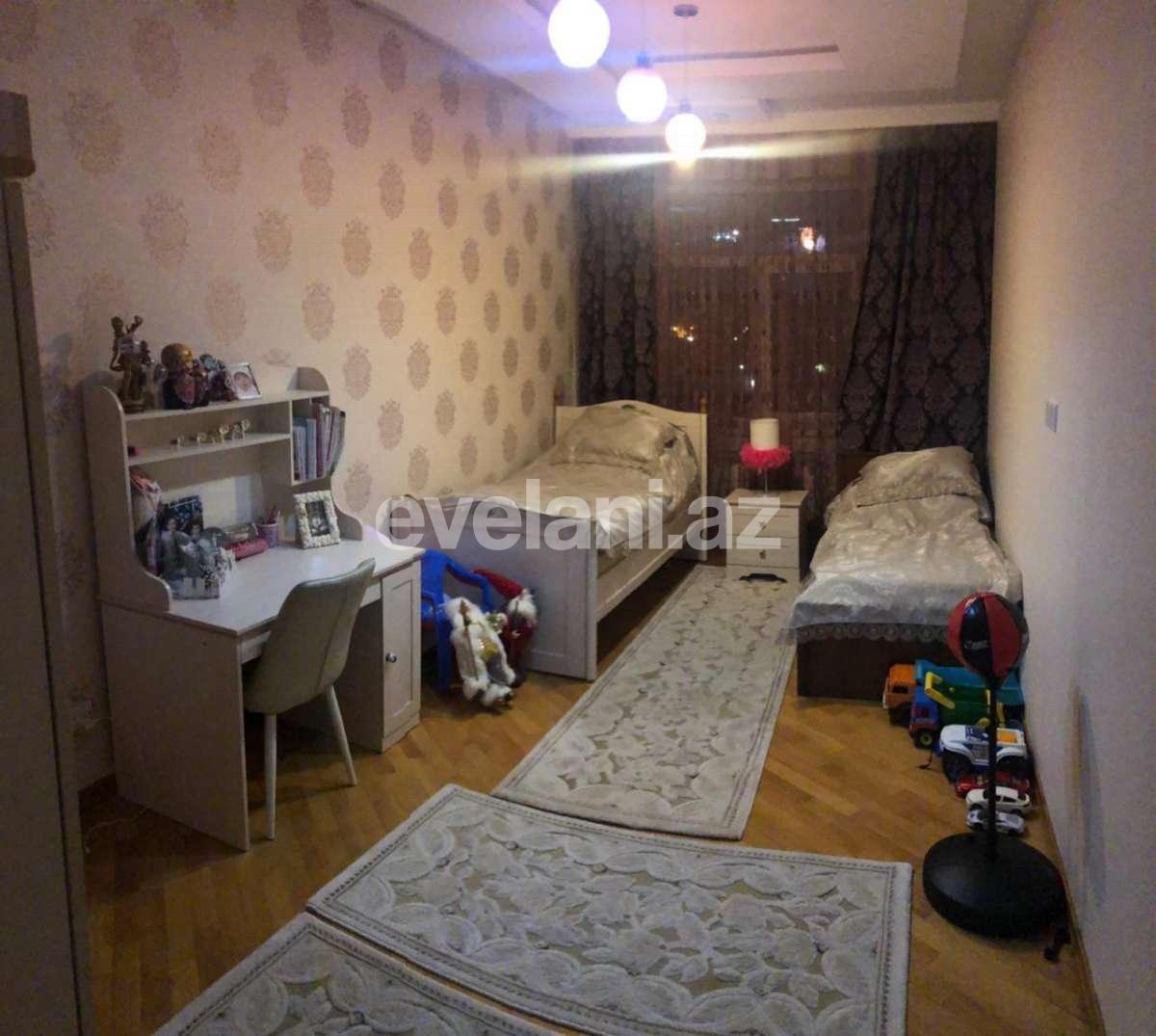 Satılır, yeni tikili, 3 otaqlı, 138 m², Şah İsmayıl Xətai m.
