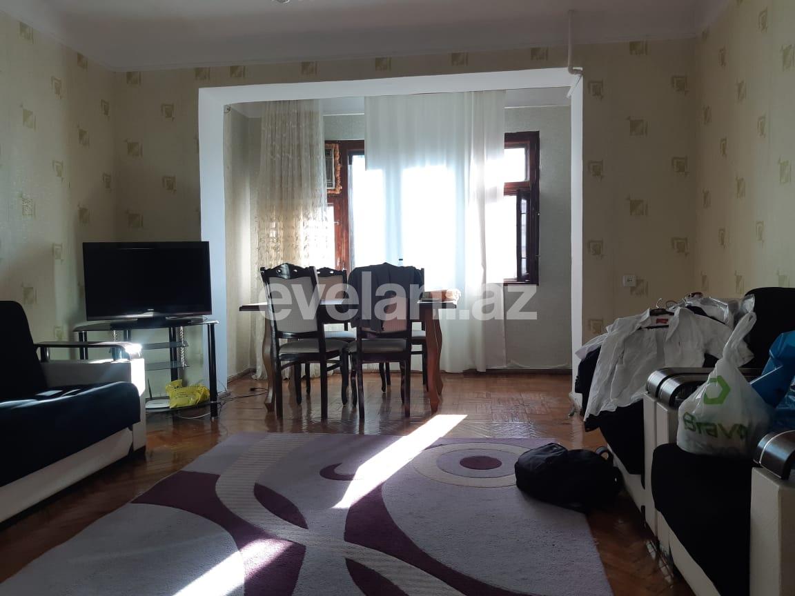 Kirayə verilir, köhnə tikili, 3 otaqlı, 90 m², Elmlər Akademiyası m.