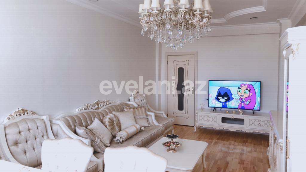 Satılır, yeni tikili, 3 otaqlı, 120 m², İnşaatçılar m.