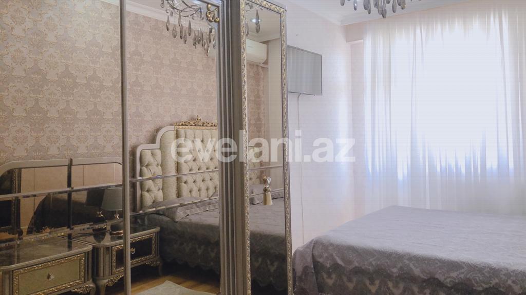 Satılır, yeni tikili, 3 otaqlı, 120 m², İnşaatçılar m.