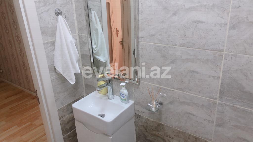 Satılır, yeni tikili, 3 otaqlı, 120 m², İnşaatçılar m.