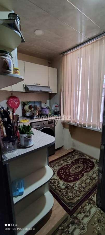 Sale, old building, 3 room, 67 m², Elmlar Akademiyası m.
