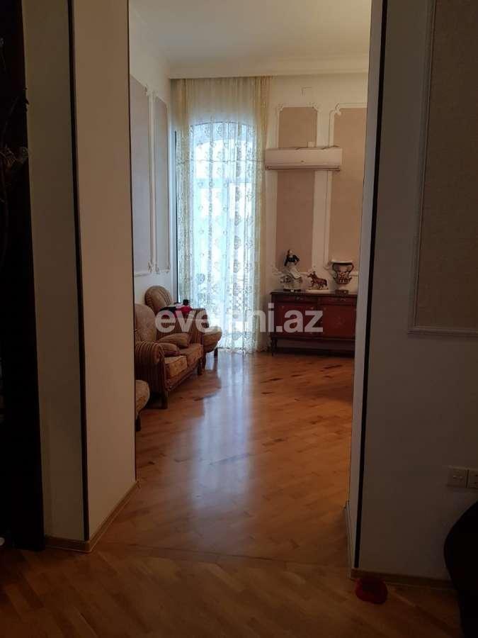 Satılır, köhnə tikili, 2 otaqlı, 100 m², Səbail r.