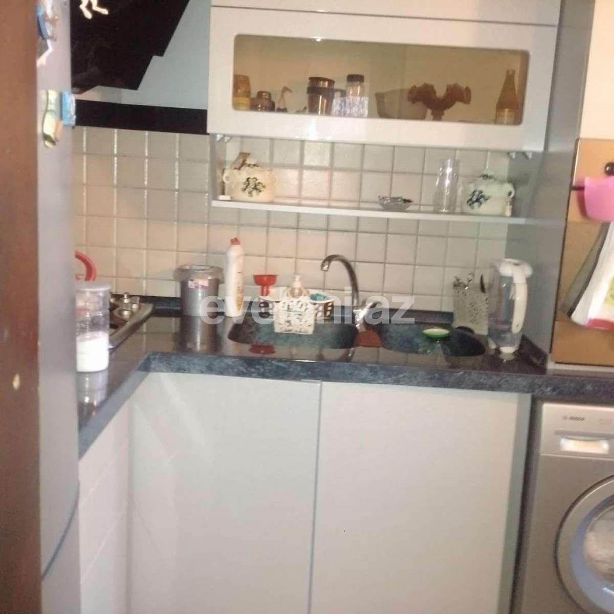 Satılır, köhnə tikili, 2 otaqlı, 100 m², Səbail r.