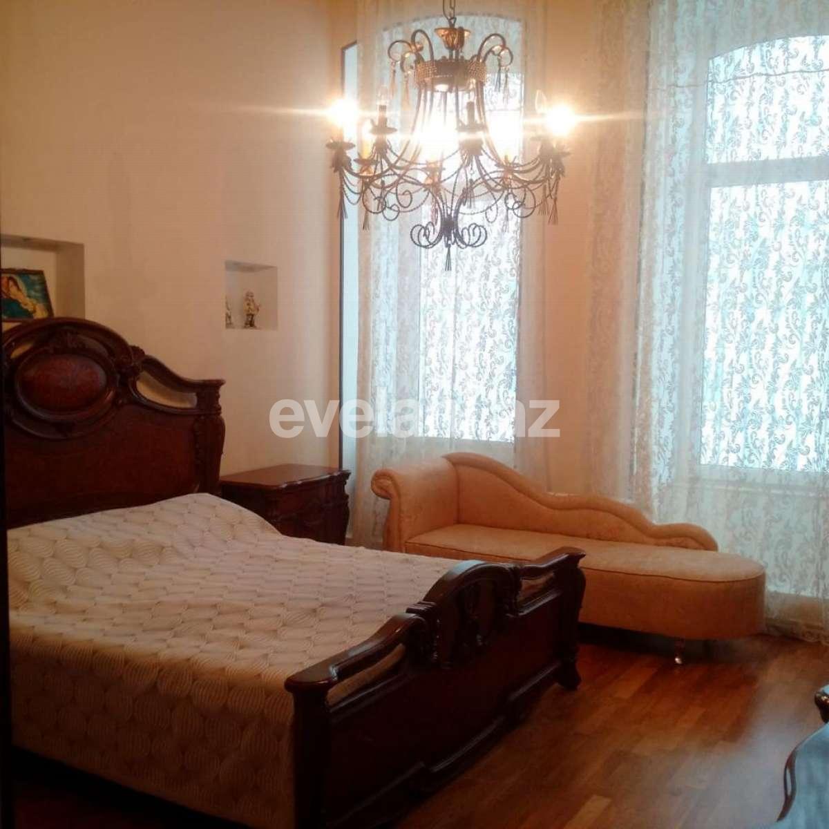 Satılır, köhnə tikili, 2 otaqlı, 100 m², Səbail r.