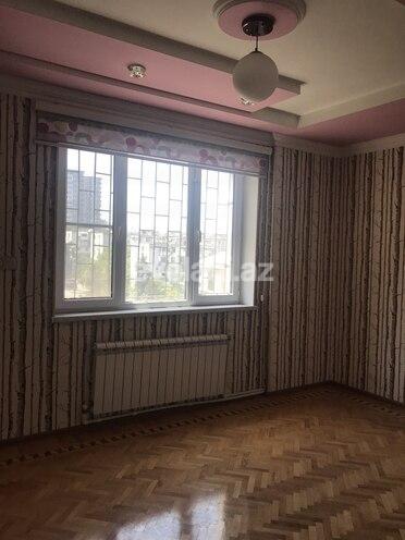 Kirayə verilir, yeni tikili, 3 otaqlı, 85 m², İnşaatçılar m.