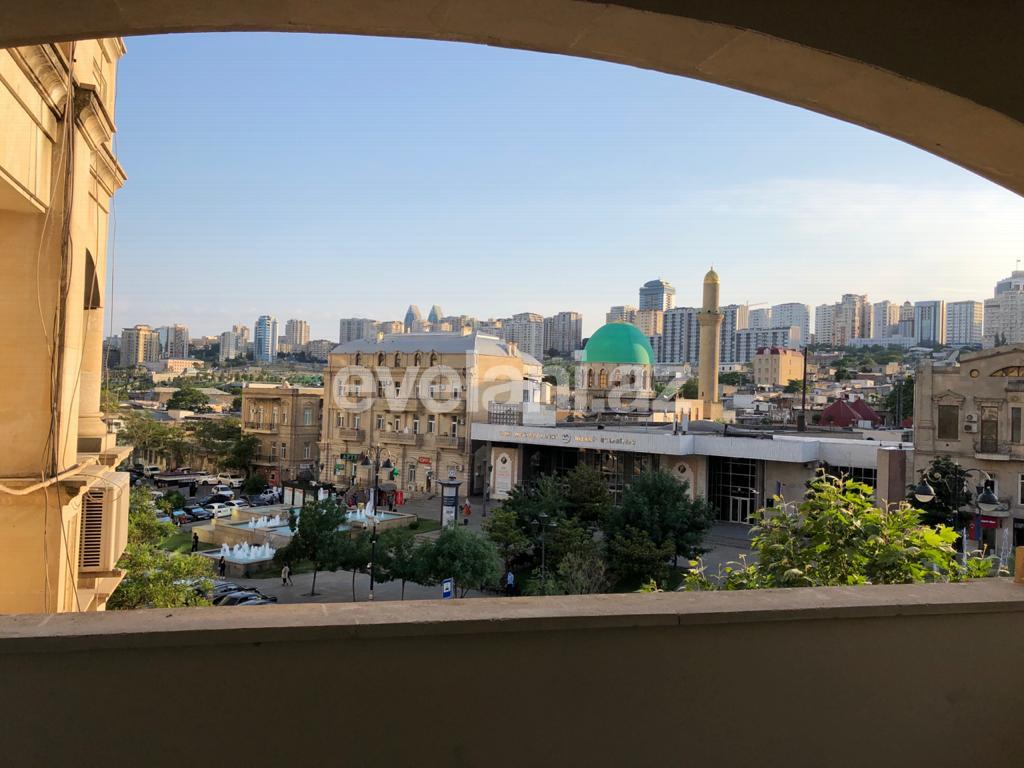 Satılır, köhnə tikili, 3 otaqlı, 91 m², Nizami m.