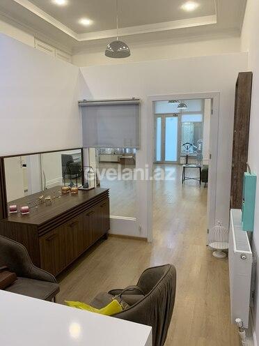 Kirayə verilir, ofis, 3 otaqlı, 115 m², Gənclik m.