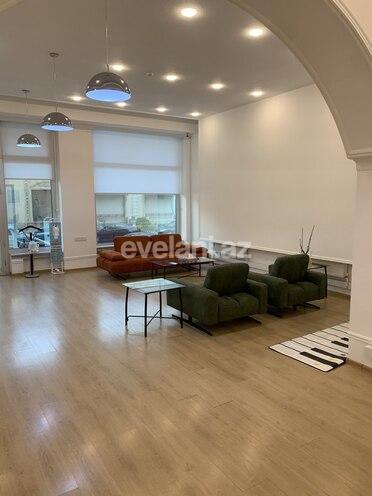 Kirayə verilir, ofis, 3 otaqlı, 115 m², Gənclik m.