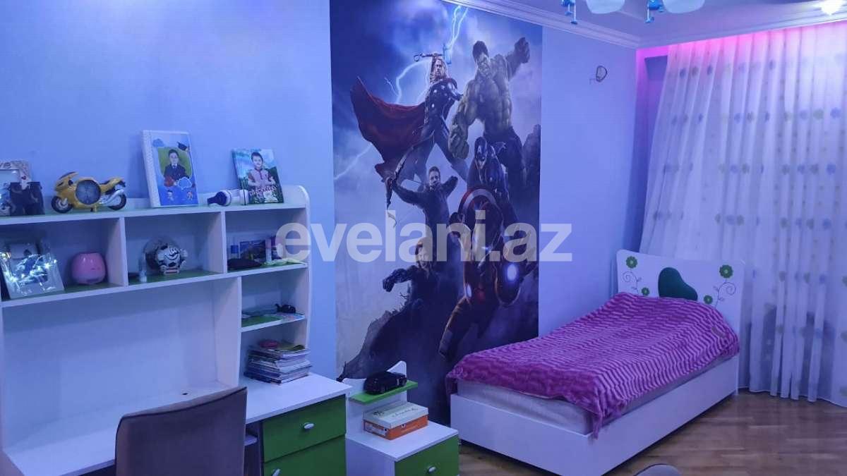 Satılır, yeni tikili, 3 otaqlı, 135 m², Azadlıq prospekti m.