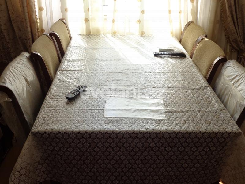 Satılır, köhnə tikili, 2 otaqlı, 55 m², Elmlər Akademiyası m.