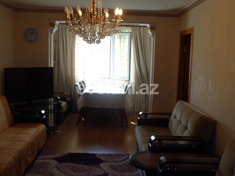 Satılır, köhnə tikili, 2 otaqlı, 55 m², Elmlər Akademiyası m.
