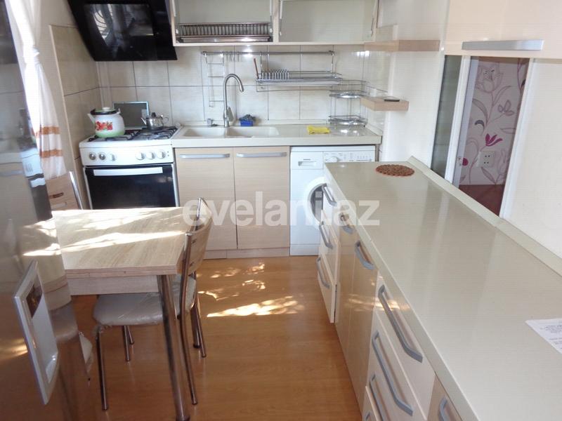 Satılır, köhnə tikili, 2 otaqlı, 55 m², Elmlər Akademiyası m.