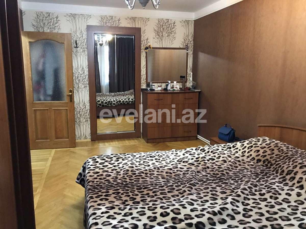 Sale, old building, 4 room, 90 m², Shah Ismail Khatai m.