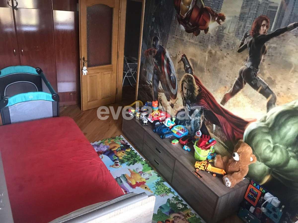 Sale, old building, 4 room, 90 m², Shah Ismail Khatai m.