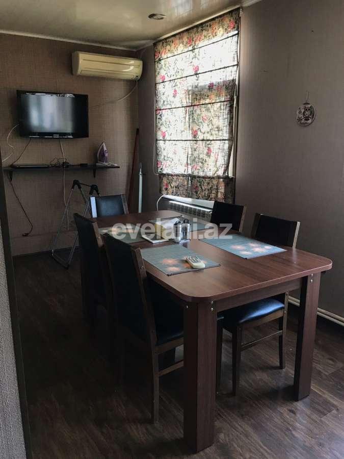 Sale, old building, 4 room, 90 m², Shah Ismail Khatai m.