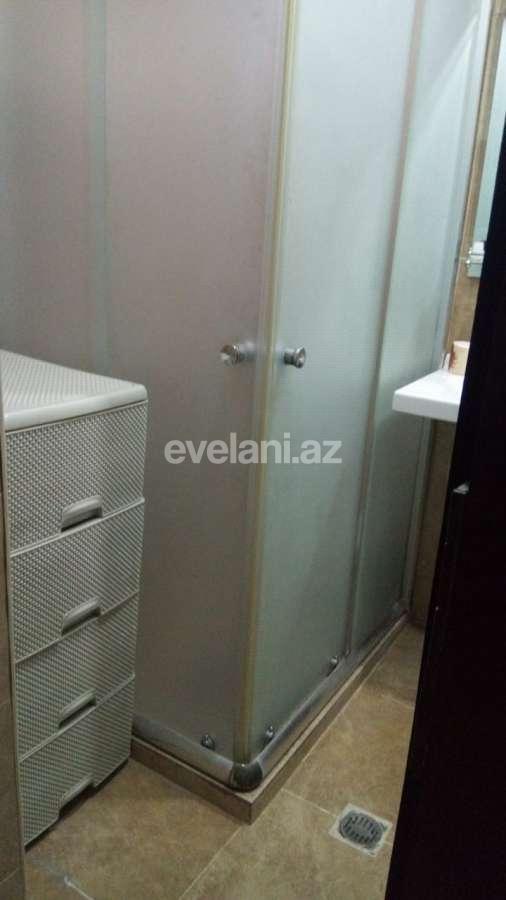 Sale, old building, 4 room, 90 m², Shah Ismail Khatai m.